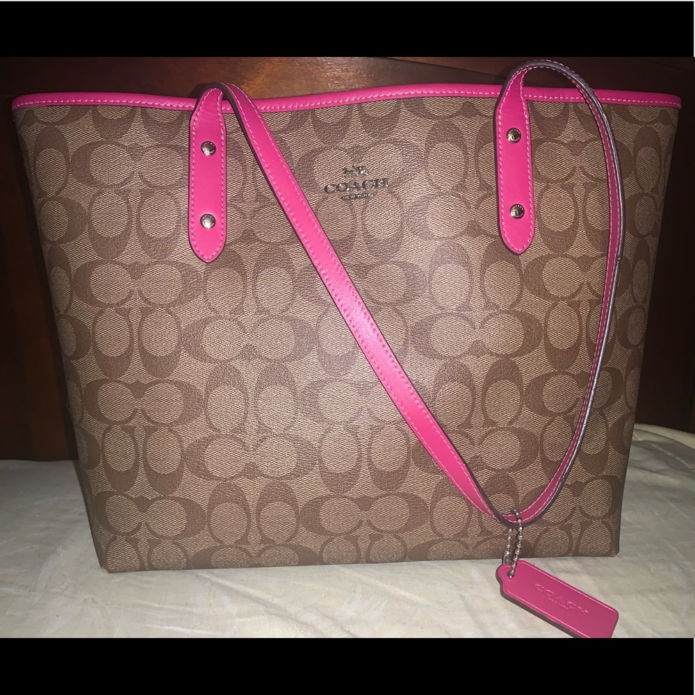 Coach Signature Bag